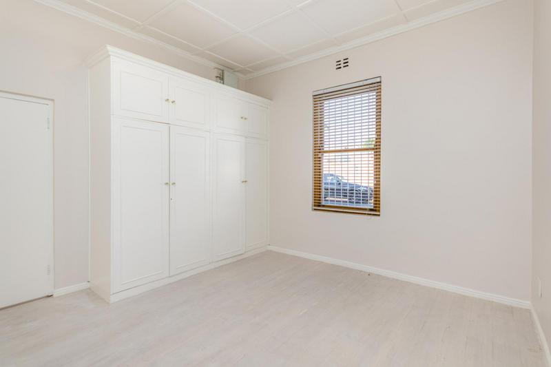 2 Bedroom Property for Sale in Claremont Western Cape